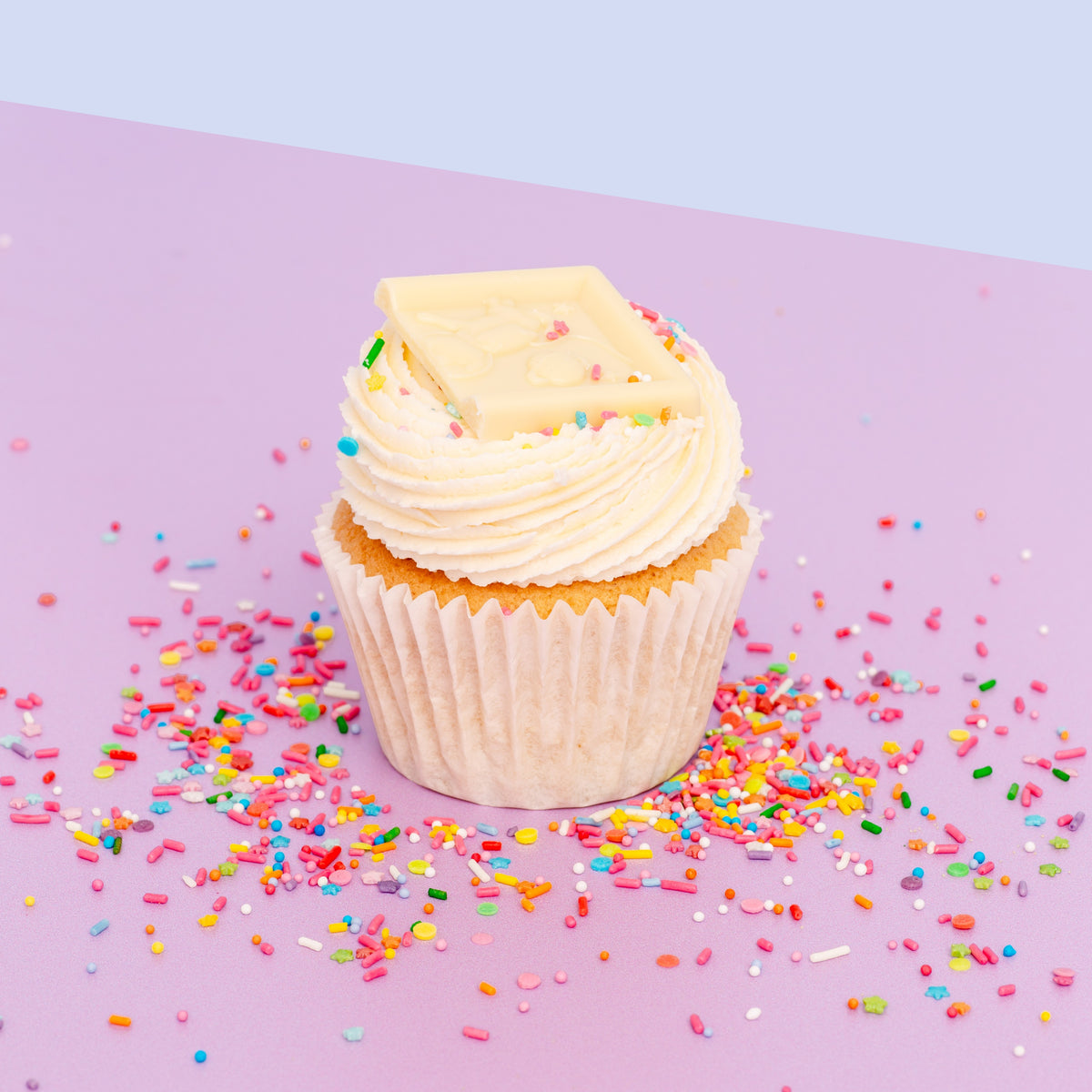 MilkyBar Cupcakes | Love Lily Cakes